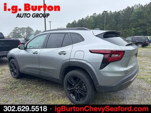 Used 2025 Chevrolet Trax ACTIV w/ Driver Confidence Package FWD image 4