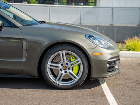 Certified 2023 Porsche Panamera 4 AWD/4WD image 9