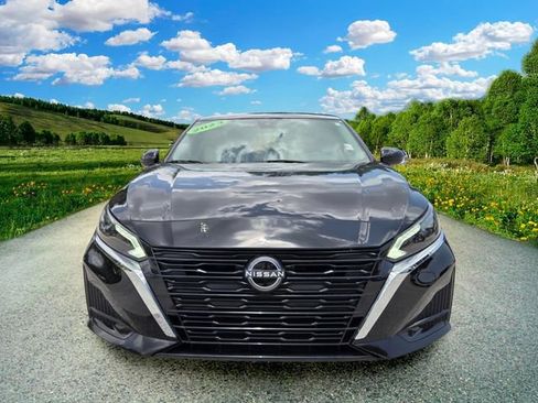 Used 2023 Nissan Altima 2.5 SV AWD/4WD image 8