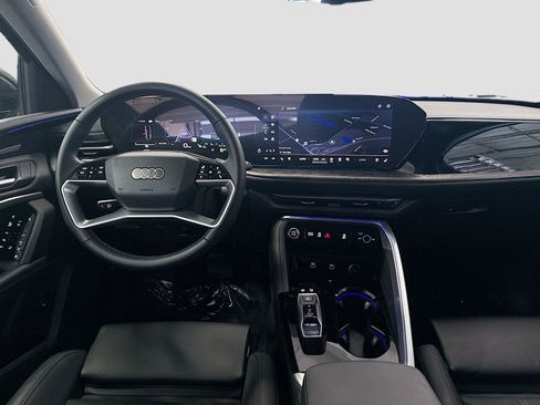 Certified 2025 Audi Q5 Premium AWD/4WD image 23