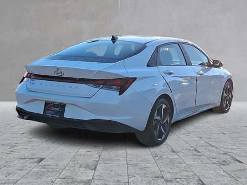 Used 2023 Hyundai Elantra SEL w/ Convenience Package FWD image 4