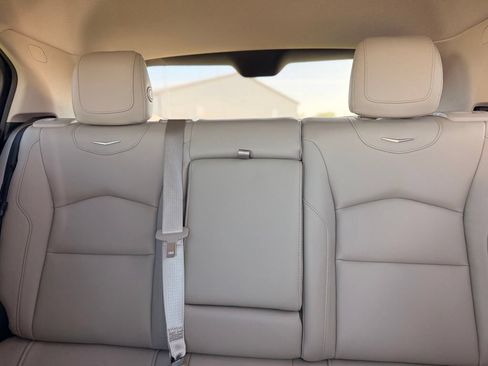 Used 2019 Cadillac XT4 Luxury w/ Cold Weather Package AWD/4WD image 10