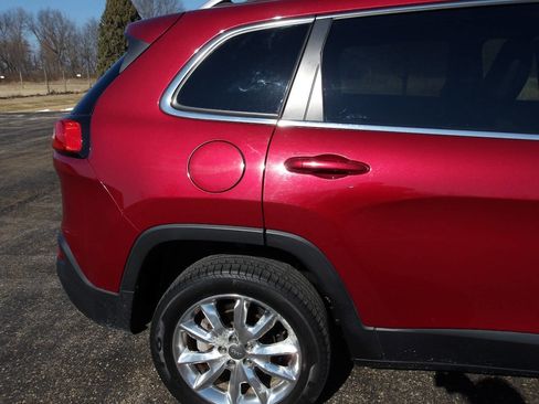 Used 2014 Jeep Cherokee Limited image 33