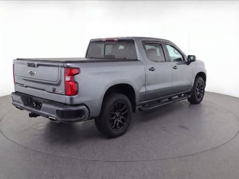 Used 2022 Chevrolet Silverado 1500 RST AWD/4WD image 4