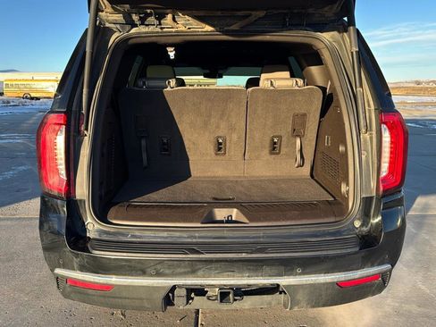 Used 2021 GMC Yukon SLT AWD/4WD image 5