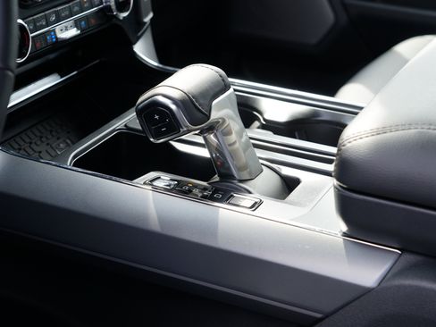 New 2025 Ford F150 Lariat w/ Equipment Group 502A High image 23