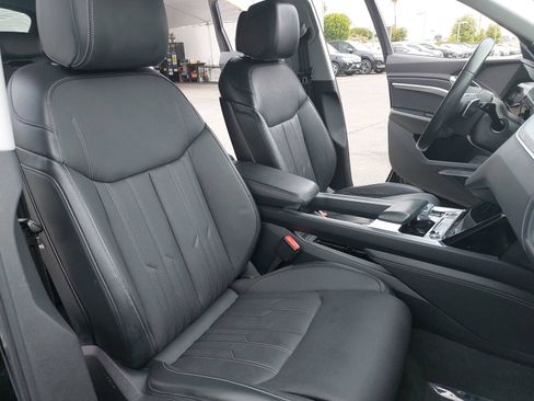 Used 2024 Audi Q8 e-tron Prestige w/ Prestige Package AWD/4WD image 10