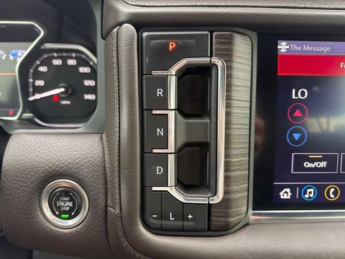 Used 2021 GMC Yukon Denali RWD image 50