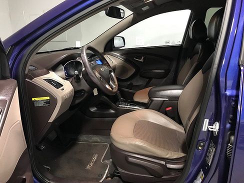 Used 2011 Hyundai Tucson GLS image 10