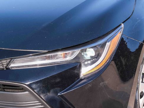 Used 2023 Toyota Corolla LE FWD image 12
