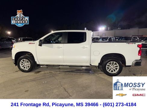 Used 2021 Chevrolet Silverado 1500 LT w/ Z71 Off-Road Package image 2