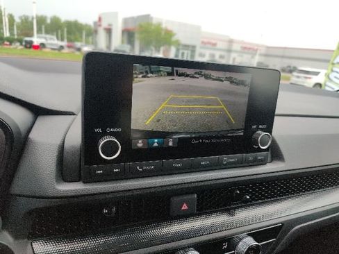 Used 2025 Honda CR-V LX image 36