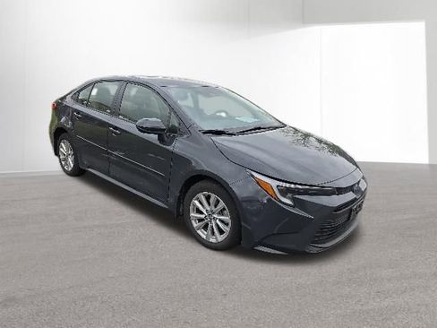 Used 2023 Toyota Corolla LE w/ LE Convenience Package FWD image 10