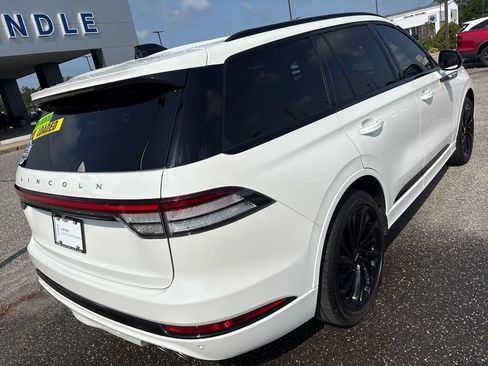 Used 2025 Lincoln Aviator Reserve AWD/4WD image 26