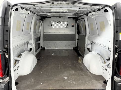 Used 2020 Mercedes-Benz Metris image 13