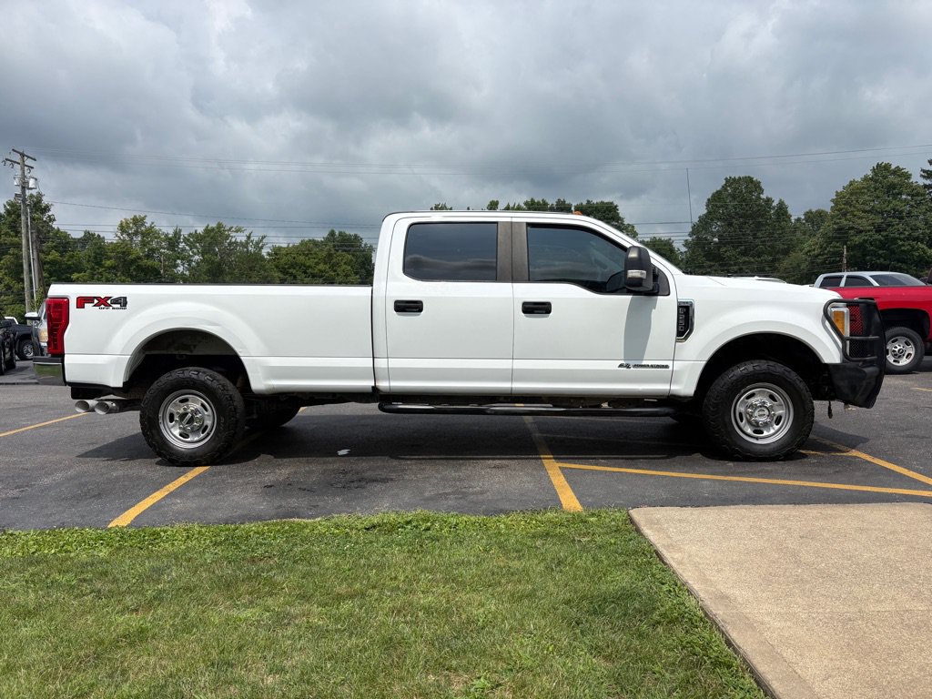 Used 2017 Ford F250 XL w/ Power Equipment Group AWD/4WD image 5