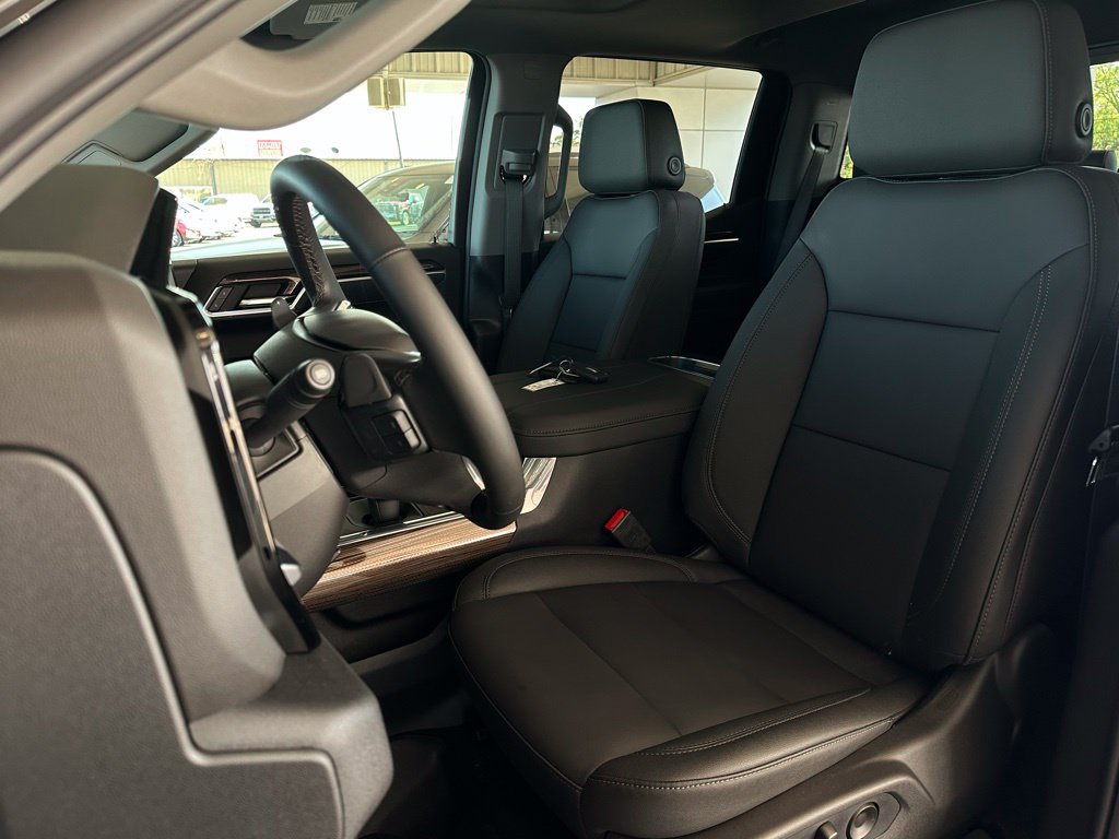 New 2026 Chevrolet Silverado 1500 RST w/ RST All Star Premium Package AWD/4WD image 13