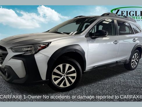 Used 2023 Subaru Outback Premium AWD/4WD image 1