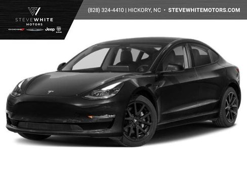 Used 2023 Tesla Model 3 Standard Range image 1