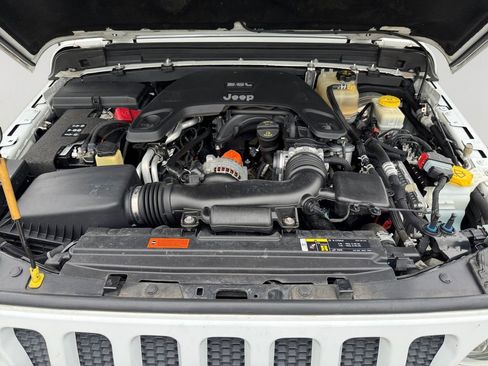 Used 2018 Jeep Wrangler Unlimited Sport S image 9