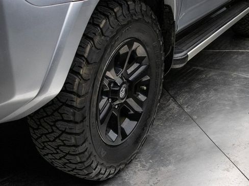 Used 2019 Toyota 4Runner SR5 image 7