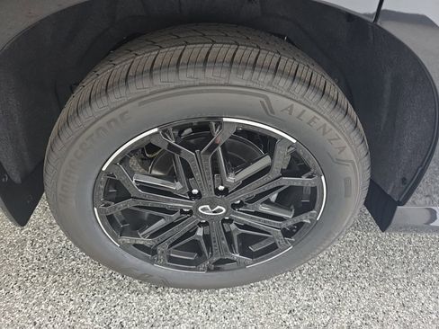 New 2026 INFINITI QX80 4WD w/ Sport Exterior Package image 14