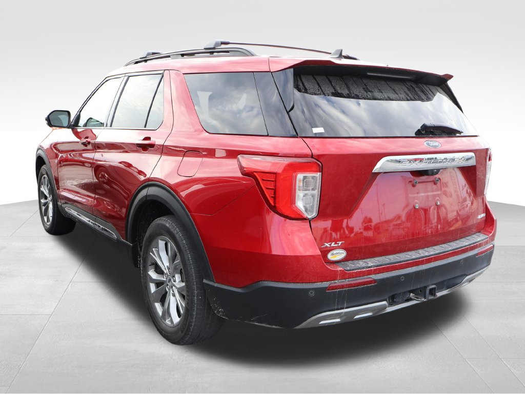 Used 2022 Ford Explorer XLT w/ Equipment Group 202A AWD/4WD image 23