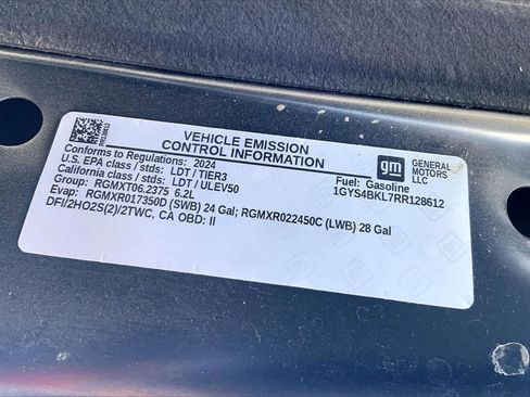 Certified 2024 Cadillac Escalade Premium Luxury image 30