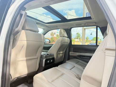 Used 2021 Ford Expedition Max XLT RWD image 36