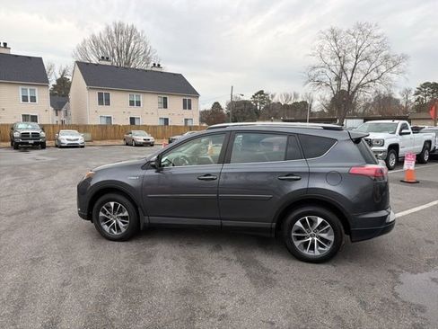 Used 2017 Toyota RAV4 XLE w/ Convenience Package image 6