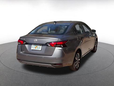 Used 2025 Nissan Versa SV image 14