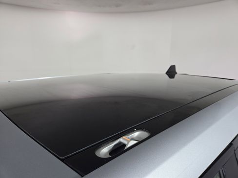 Used 2022 Rivian R1T Launch Edition image 13