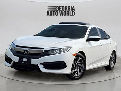 Used 2018 Honda Civic EX image 2