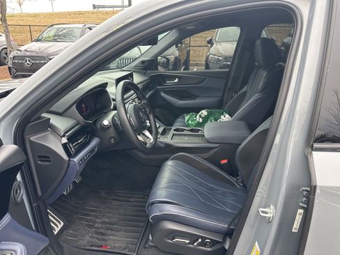 Used 2025 Acura MDX Type S image 11