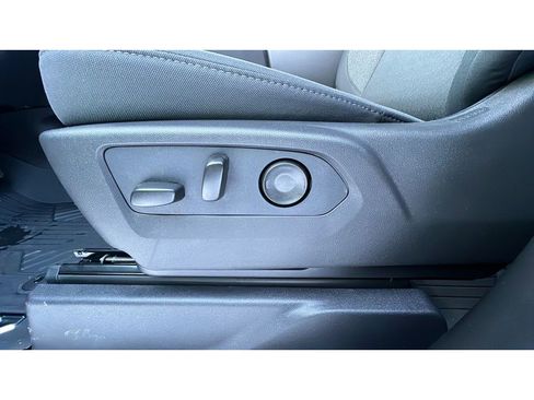 New 2026 Chevrolet Silverado 1500 LT image 25