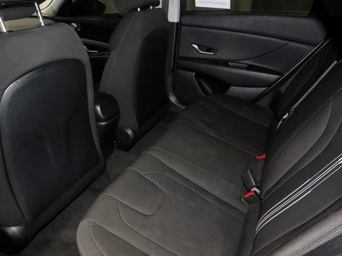 Used 2023 Hyundai Elantra SEL FWD image 19