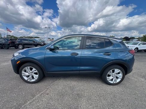 Used 2024 Buick Encore GX Preferred w/ Comfort Package FWD image 8
