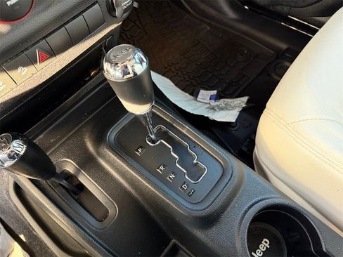 Used 2015 Jeep Wrangler Unlimited Sport w/ Quick Order Package 24S image 22