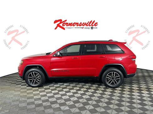Used 2020 Jeep Grand Cherokee Trailhawk image 4