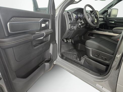 New 2026 RAM 3500 Big Horn AWD/4WD image 21
