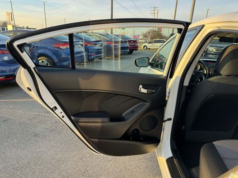 Used 2015 Kia Forte EX image 26