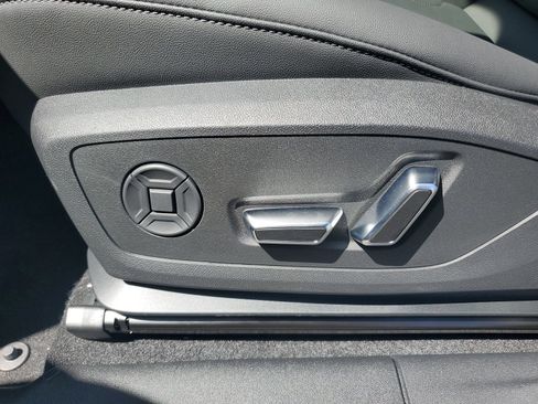 New 2026 Audi Q3 quattro 2.0T AWD/4WD image 23
