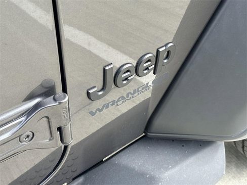 Used 2022 Jeep Wrangler Unlimited Sport image 28