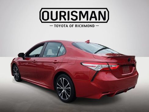 Certified 2020 Toyota Camry SE w/ Carpet Mat Package FWD image 5