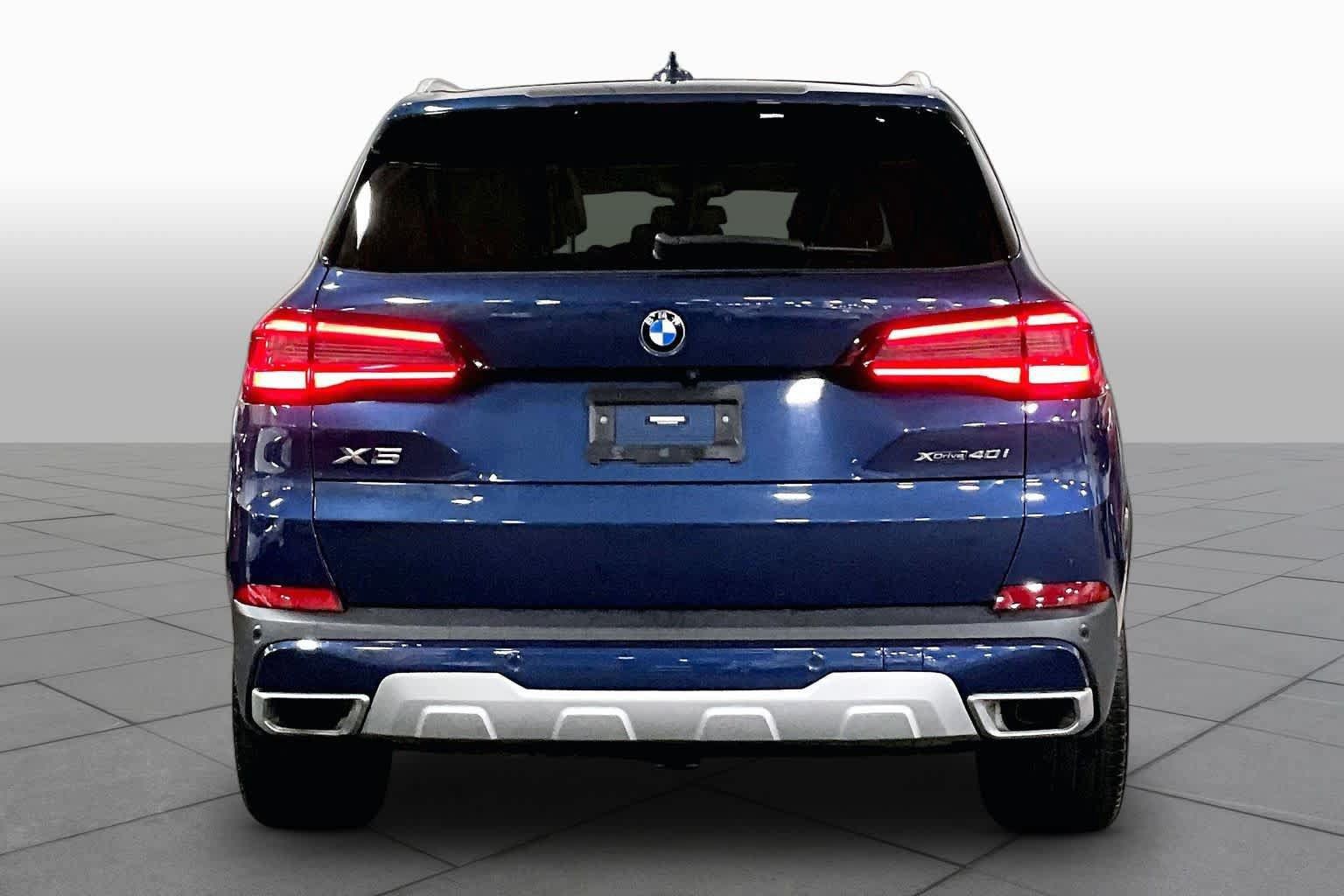 Used 2022 BMW X5 xDrive40i w/ Premium Package AWD/4WD image 5