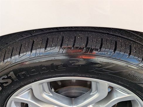 Used 2016 Ford Edge Titanium w/ Equipment Group 301A image 11