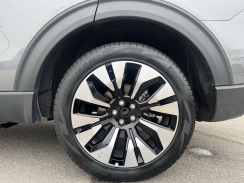 Certified 2025 Ford Explorer Platinum w/ LUX Leather Package image 20