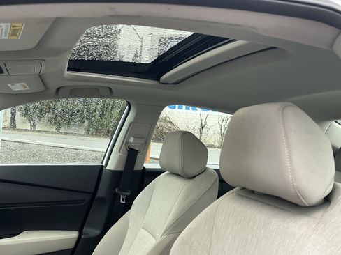 Used 2023 Honda Accord EX image 19