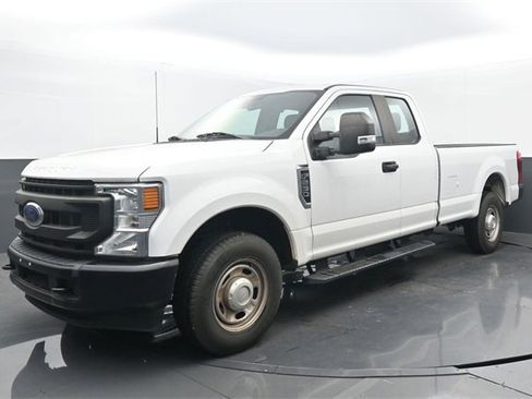 Used 2022 Ford F250 XL w/ Power Equipment Group image 8