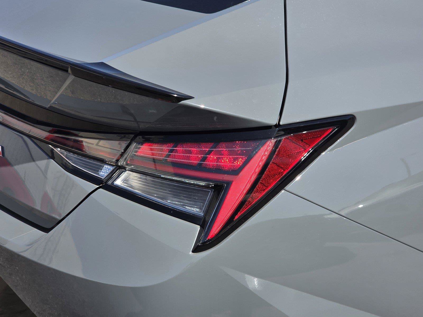 Used 2021 Hyundai Elantra N Line FWD image 12